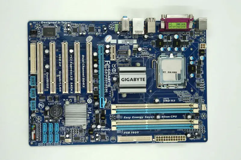 Placă de bază Gigabyte GA-P45T-ES3G P45T-ES3G P45 LGA 775 ATX