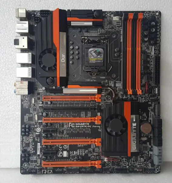 Placă de bază GA-Z87X-OC Force