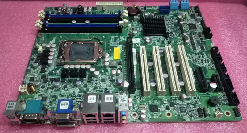 IEI IMBA-Q670-R21 REV 2.1 006B216-00-210-RS Placă de bază pentru echipamente industriale