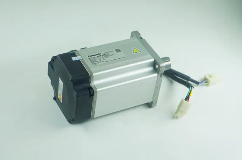 Servo Motor 143-a30-b 1500w motor aspirator MHMJ082P1S MHMJ082P1S