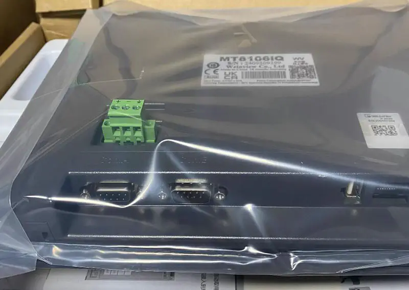 Interfața om-mașină Weintek MT8106IQ