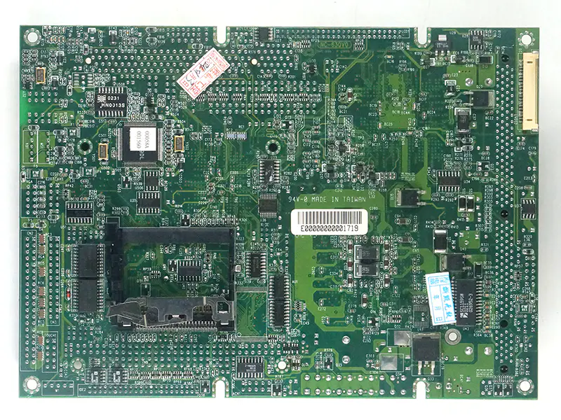 Placa de bază NC-670V3