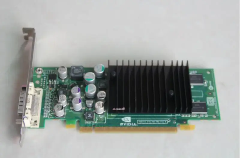 Placa grafică Quadro NVS 285 128MB 64-bit PCI Express x16