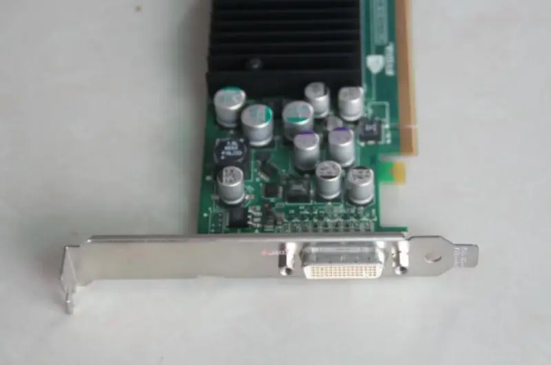 Placa grafică Quadro NVS 285 128MB 64-bit PCI Express x16