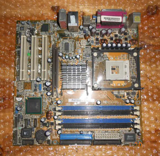 Placa de bază Asus G32904-H17-A28 P4P800-VM/S P4P800-VM-EAYZ