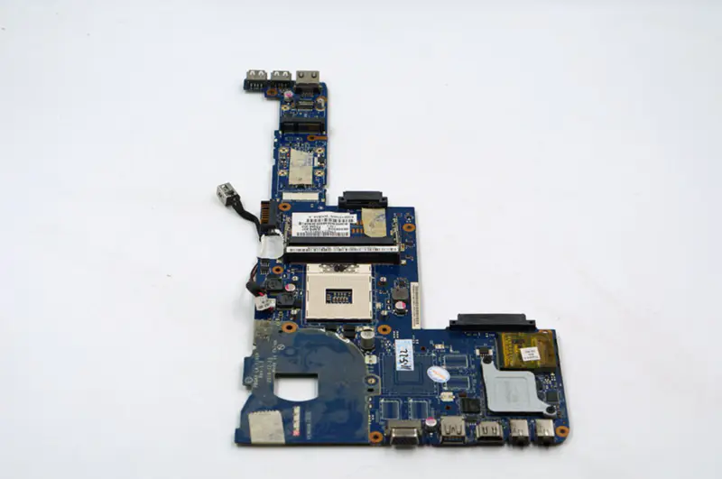 Placa de bază Toshiba P745 K000125740 LA-7101P