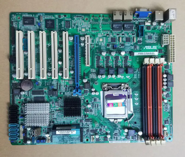 Asus P8B-C/SAS/2L Placă de bază pentru server XEON E3 SAS2008