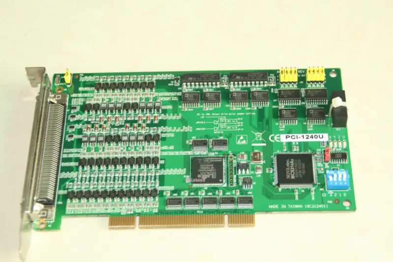 Advantech PCI-1240 PCI-1240U Card de control al mișcării pe 4 axe