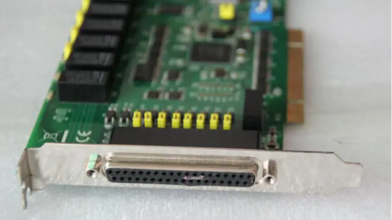 Advantech PCI-1760U REV.B1 A1 A2 8-ch releu și 8-ch intrare digitală izolată Card PCI universal