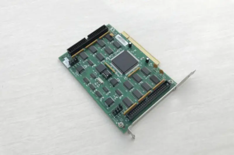 Placa de bază ADLINK PCI-7248 51-12006-0A40