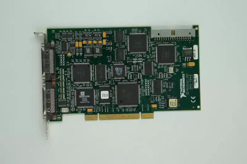 NI PCI-7344 Controler PCI Stepper/Servo cu 4 axe