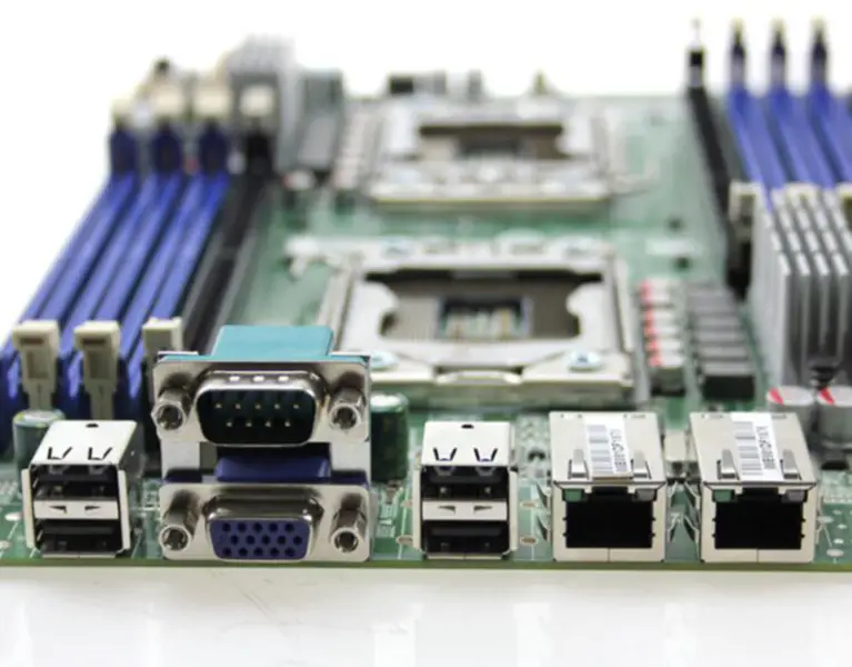Placa de bază TYAN S7002G2NR-LE