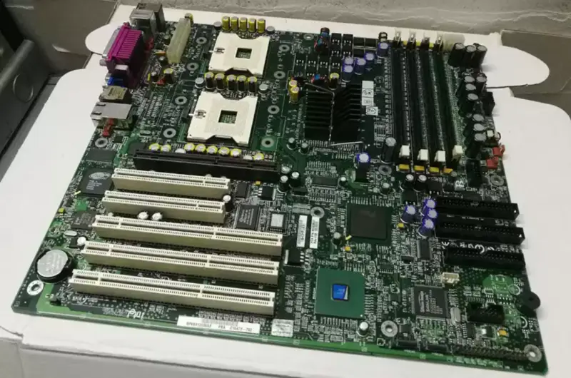 Intel SE7505VB2 604 interfață Placa de bază pentru server Dual Xeon