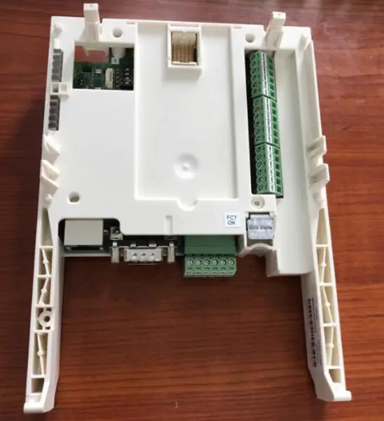 VW3A3501 Schneider invertor ATV61/71 serie bord