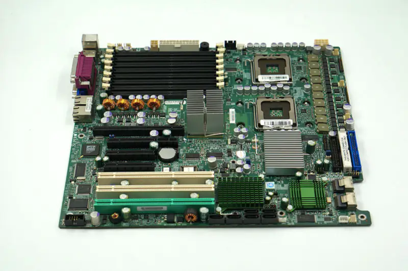 Placă de bază Supermicro X7DB3