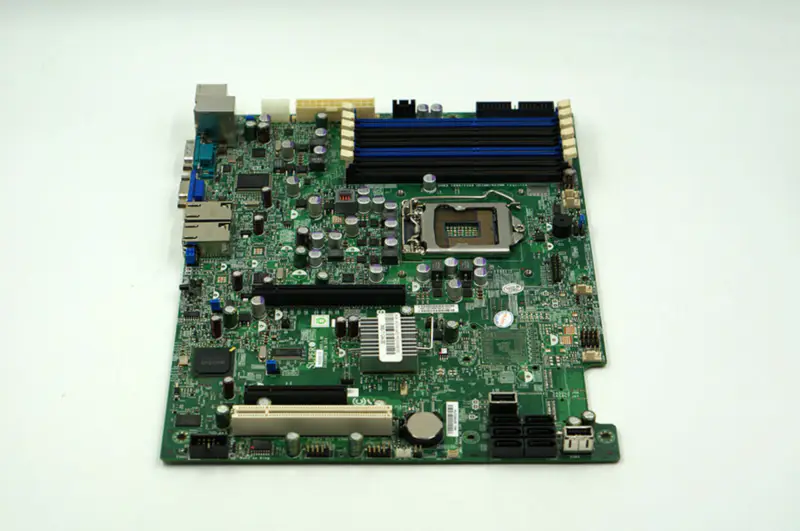 SuperMicro X8SIE-F LGA1156 Placă de bază pentru server unic S3420 Chipset 6 sloturi de memorie Dual Gigabit LAN