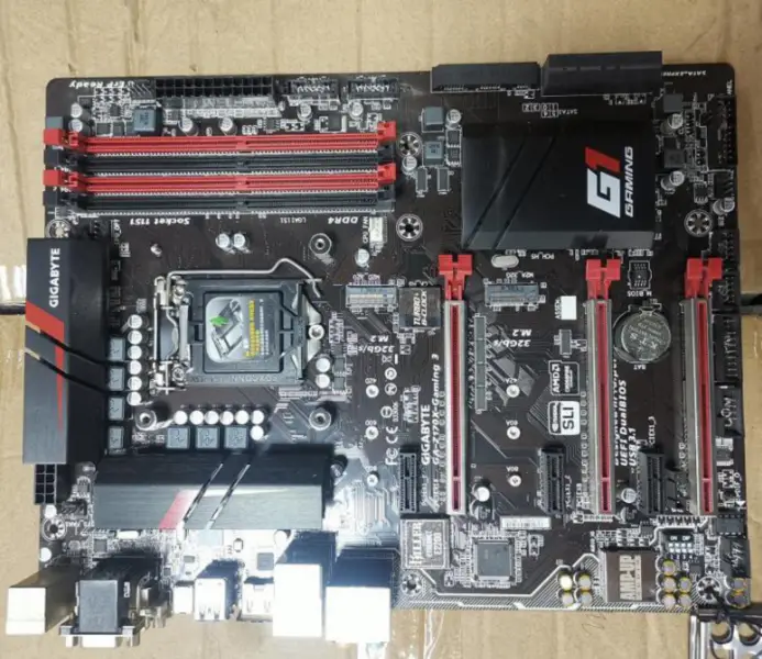 Placă de bază Gigabyte GA-Z170X-GAMING 3