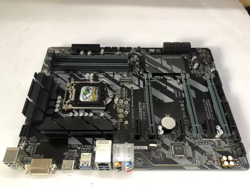 Placă de bază Gigabyte GA-Z370-HD3