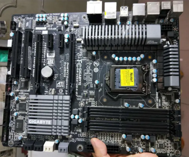 Gigabyte GA-Z68XP-UD4-B3 Placă de bază Z68XP-UD4 Z68 LGA 1155 i3 i5 i7 DDR3 32G SATA3 USB3.0 ATX