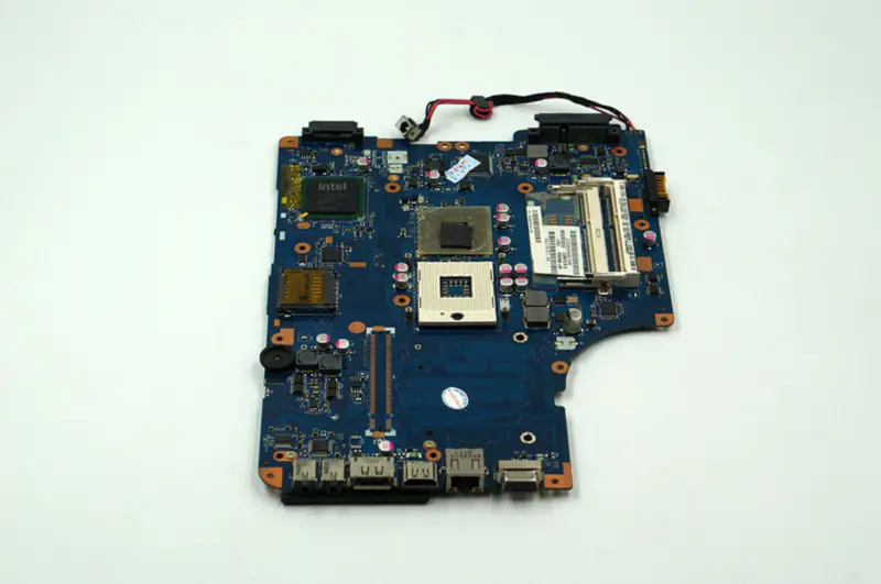 Placă de bază Toshiba L500 L550 L555 LA-4982P GM45 PGA-989
